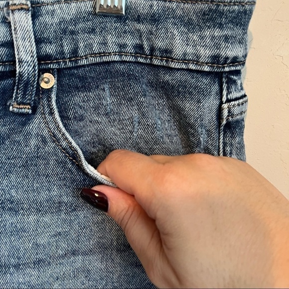 Gap Girlfriend Distressed Raw Hem Straight leg Denim Y2K Style Jeans - Picture 3 of 10